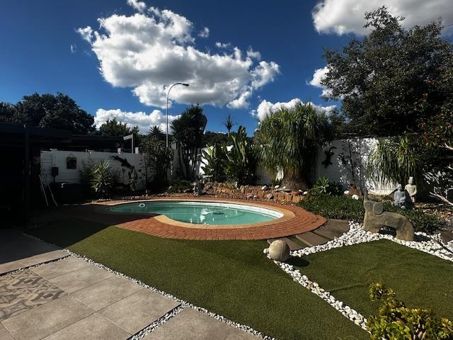 6 Bedroom Property for Sale in Dan Pienaar Free State